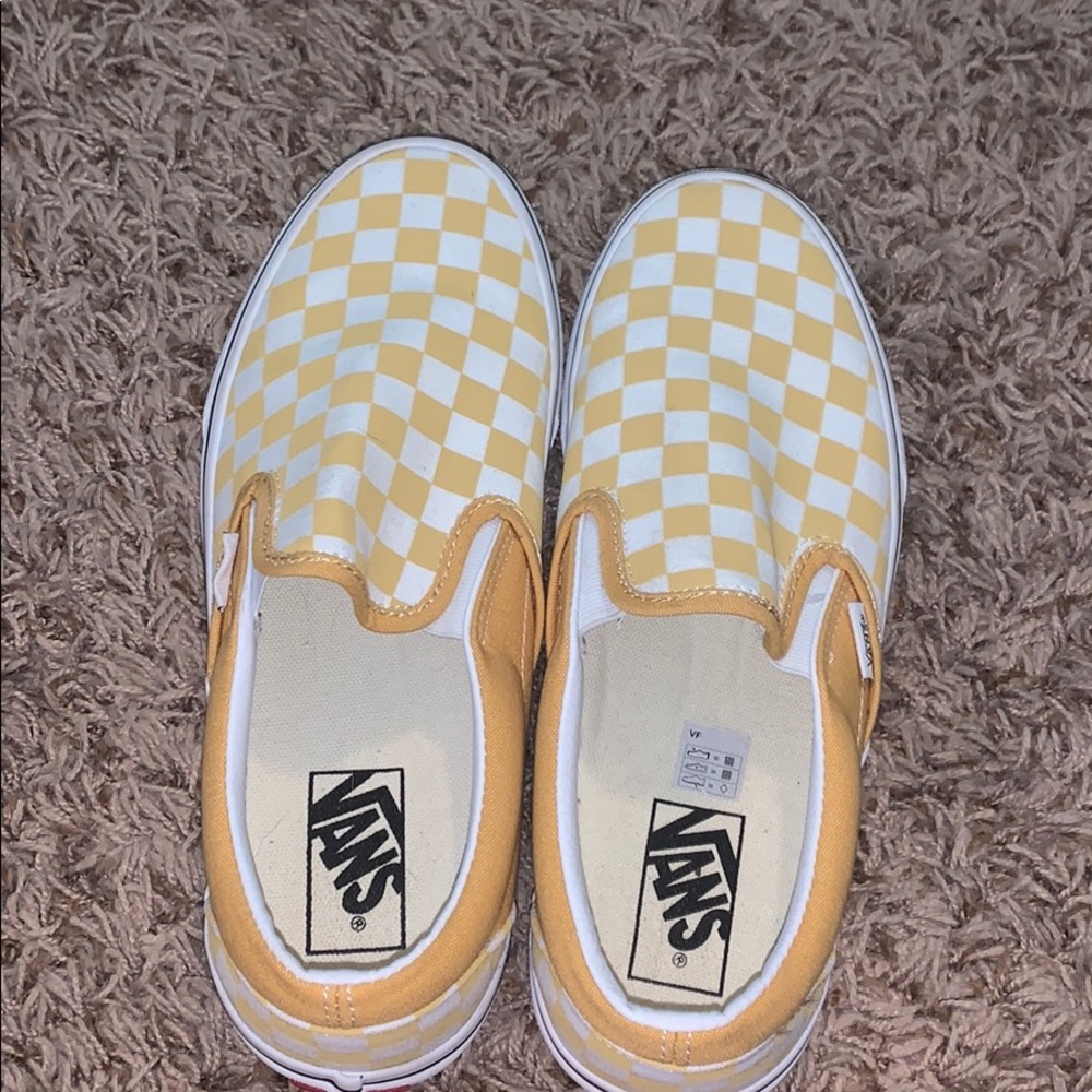 Yellow vans!!